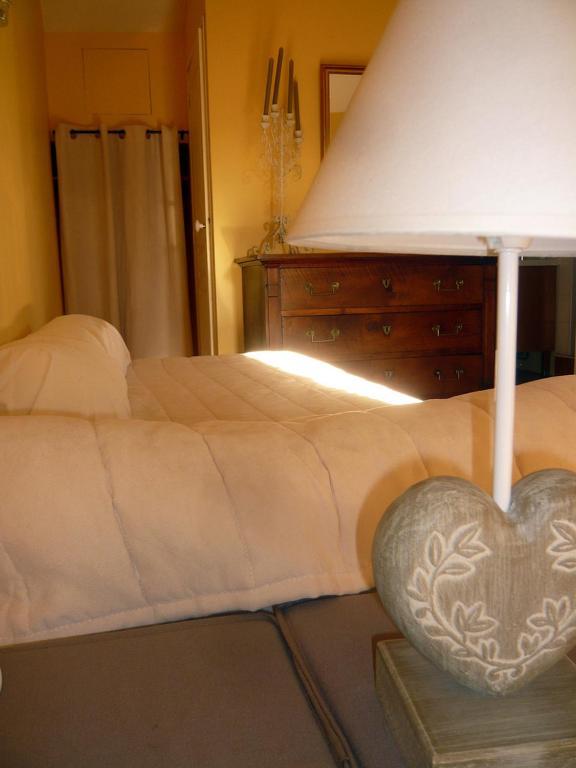 Bed & Breakfast - Maison De Marie Messimy-sur-Saone Kamer foto